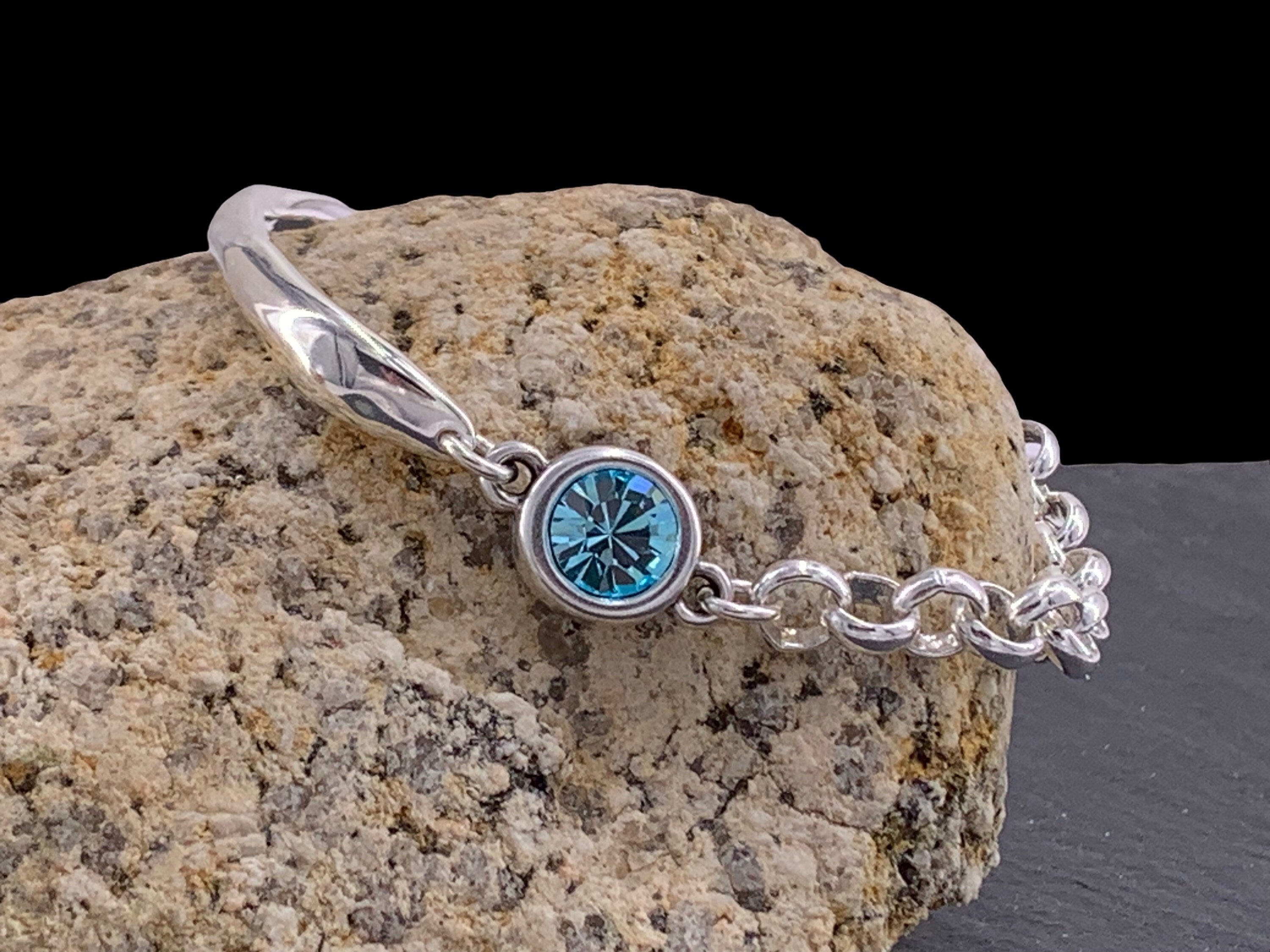 Pulsera de plata de medio puño de cadena gruesa con cristal Swarovski, pulsera boho, pulsera de declaración, pulsera de estilo, pulsera de plata