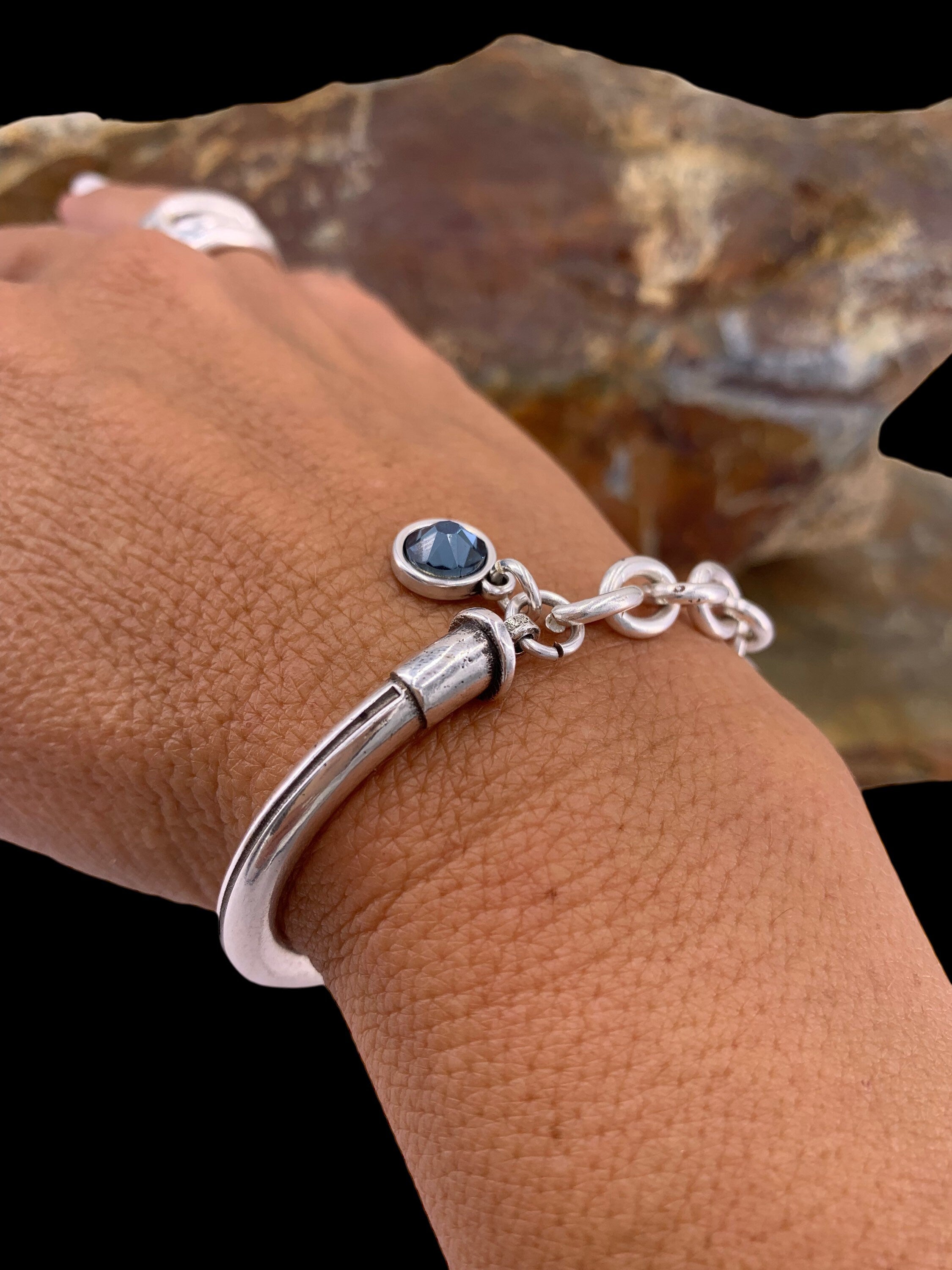 Brazalete de puño grueso, pulsera de plata gruesa, pulsera de plata de cadena audaz, pulsera de medio puño, pulsera de encanto Swarovski, pulsera de cadena gruesa