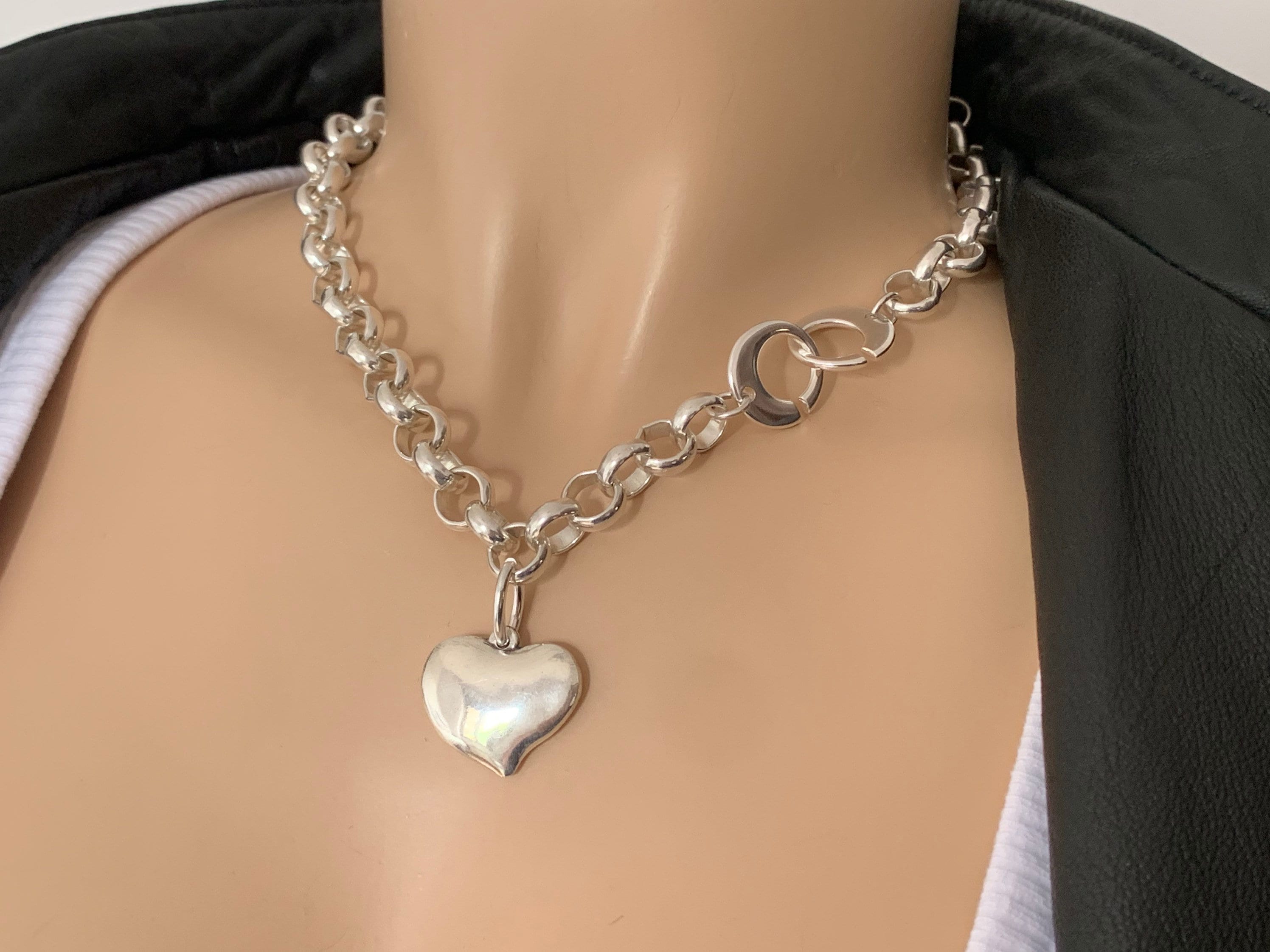 Collar de cadena de plata gruesa con colgante de corazón, collar de cadena rolo de plata, gargantilla colgante de corazón, gargantilla de cadena pesada de plata, gargantilla de declaración