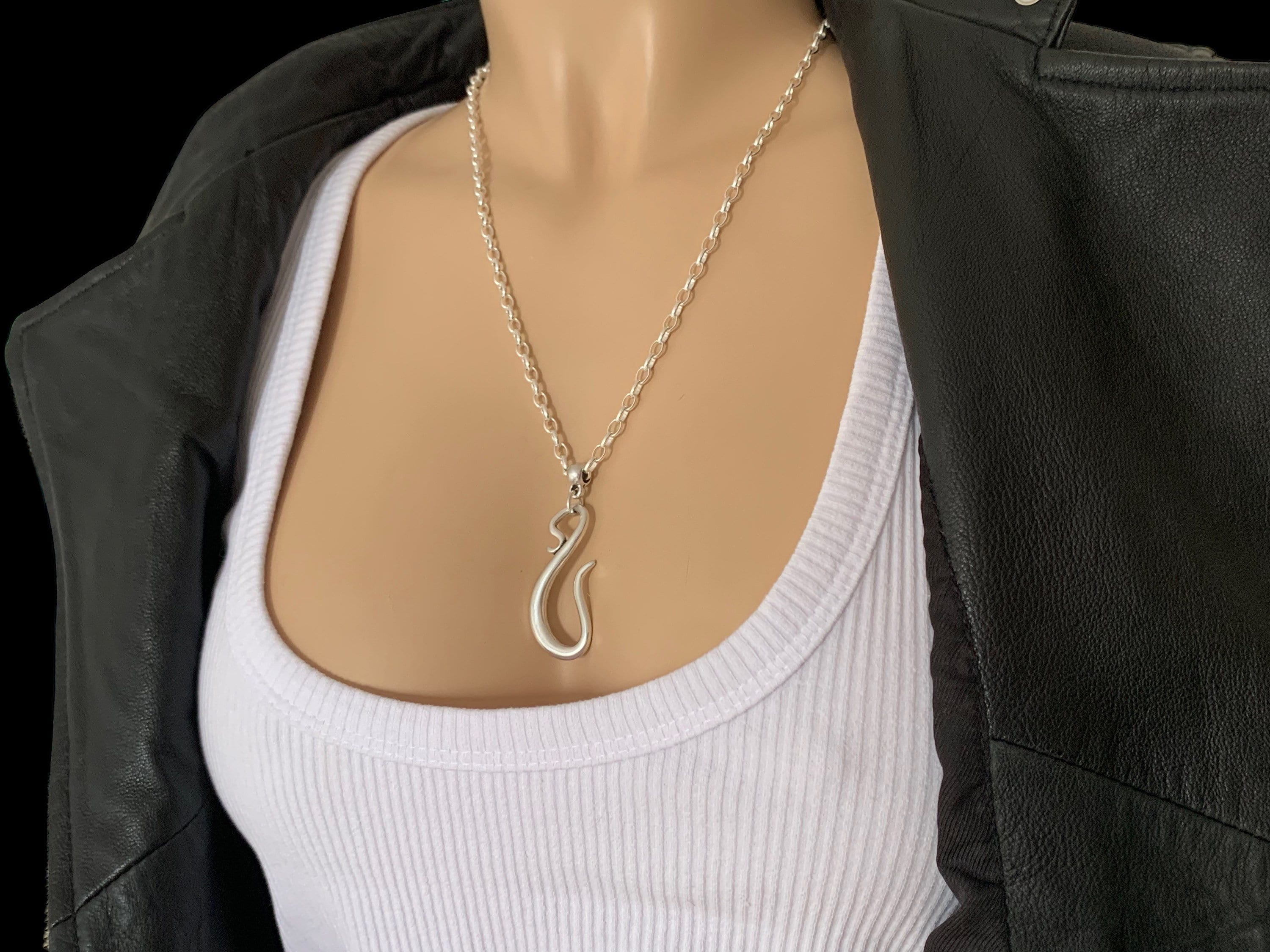 Silver chain necklace,  original pendant necklace, snake necklace, women’s necklace, eye-catching necklace,  style necklaces