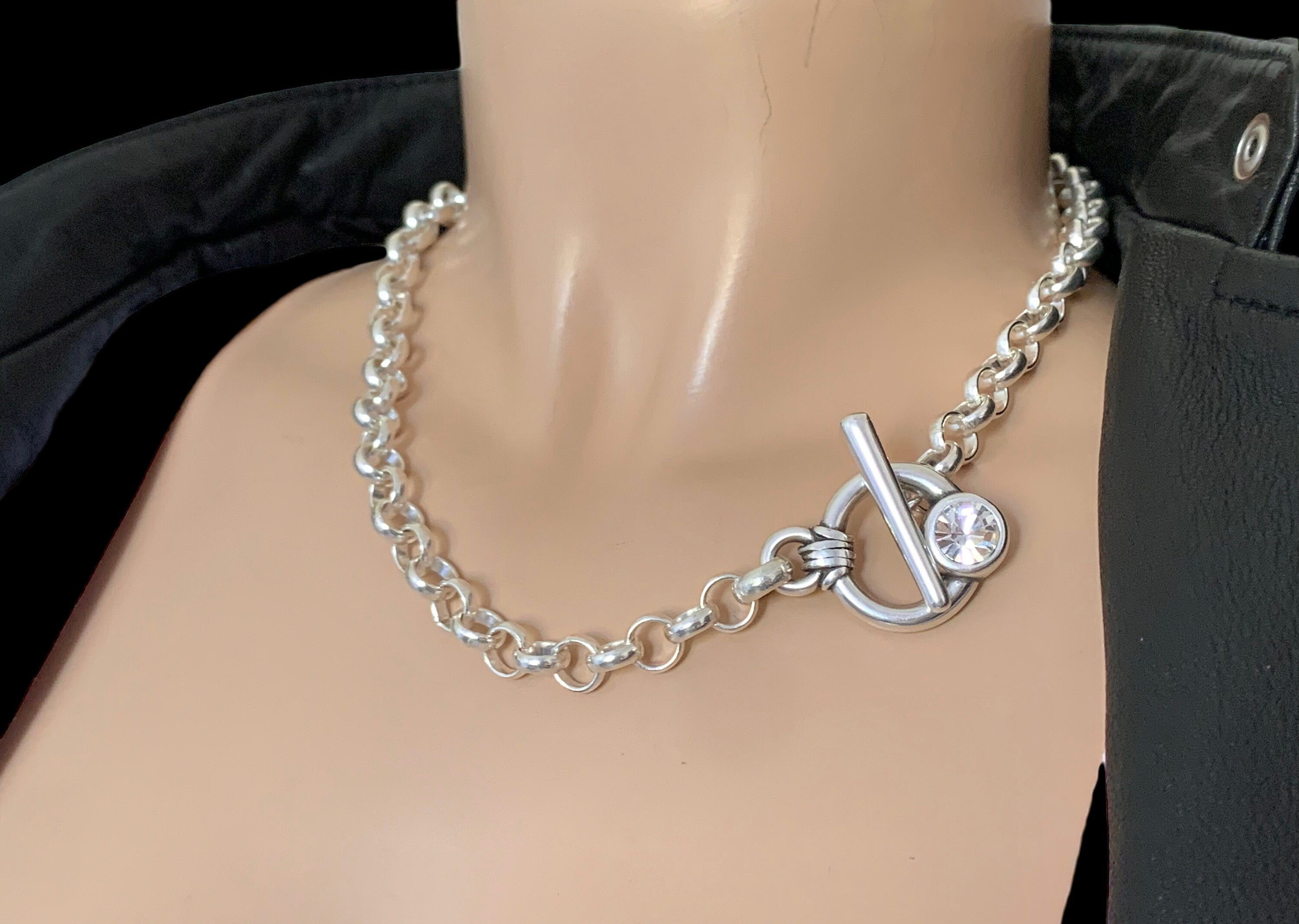 silver chunky necklace, chunky choker, toggle clasp necklace, T clasps choker, Swarovski clasp necklace, curb chain necklace, bold choker