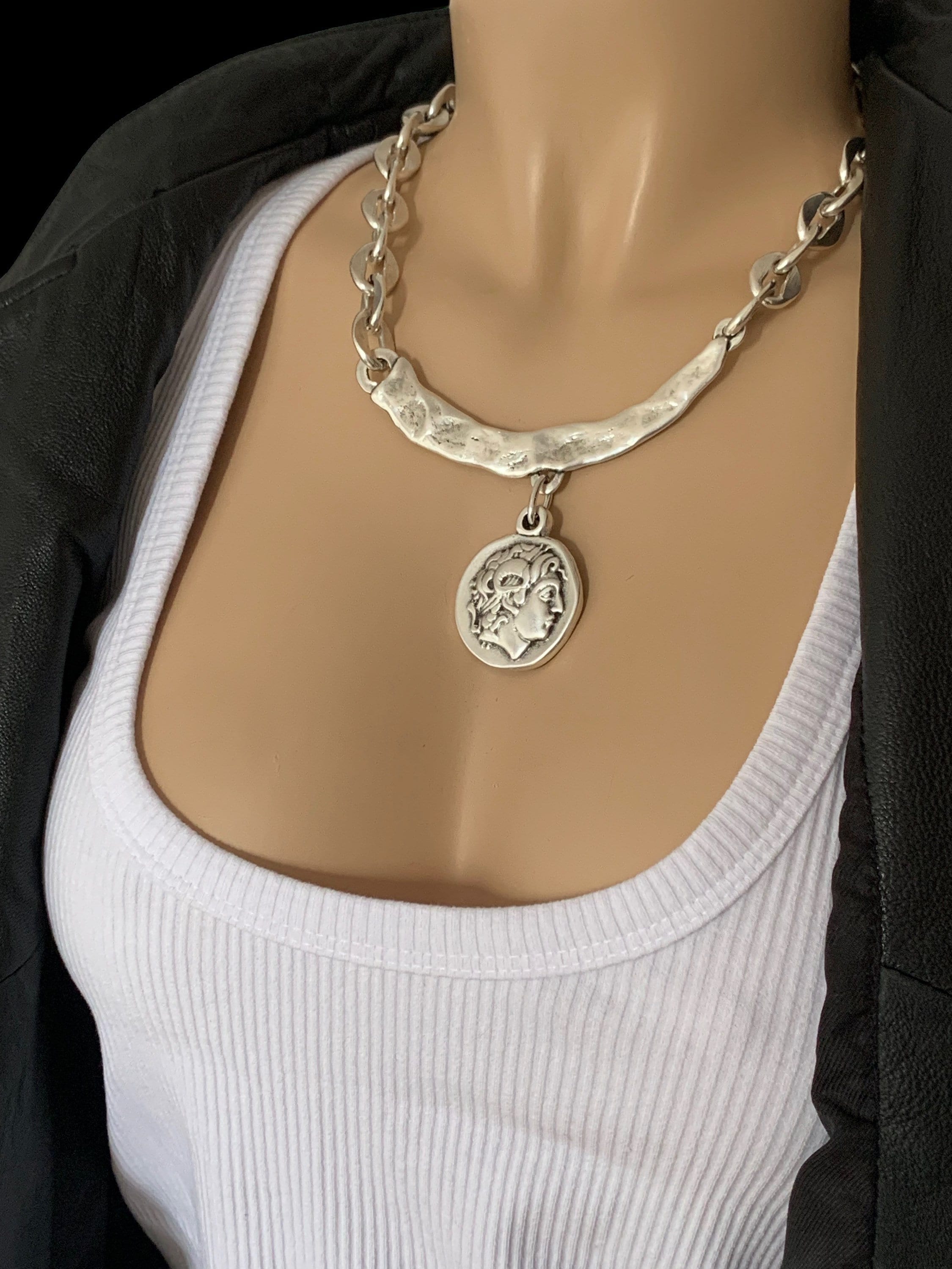 Big coin pendant chunky, silver heavy chain necklace, statement coin pendant chunky silver necklace, solid necklace, coin silver choker