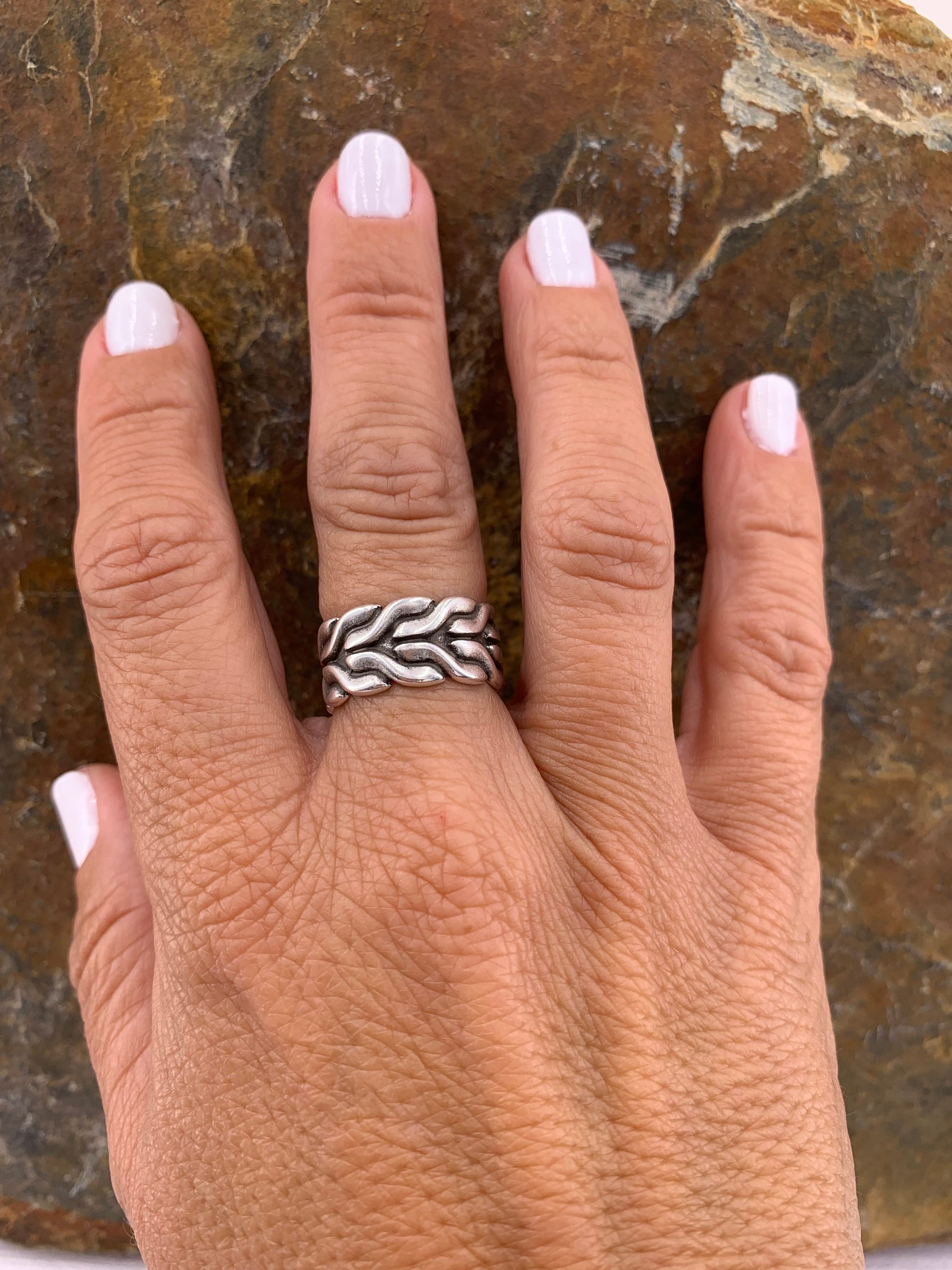 Chunky ring, Silver statement ring, engraved silver ring, twisted silver ring, Statement ring, , chain ring, rock style ring