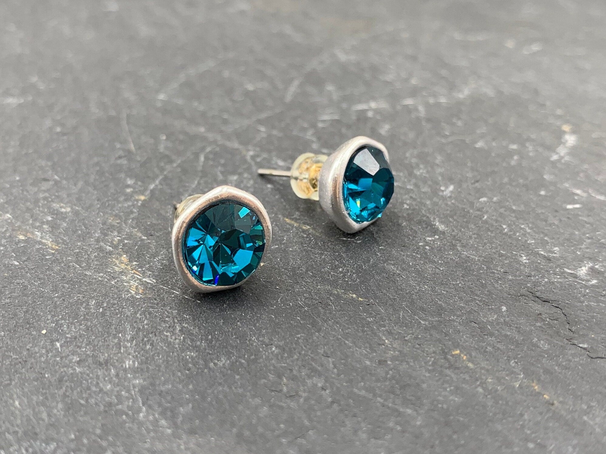 pendientes llamativos, pendientes brillantes, pendientes Swarovski, pendientes de cristal, pendientes de celebración, estilo, pendientes vintage, regalo