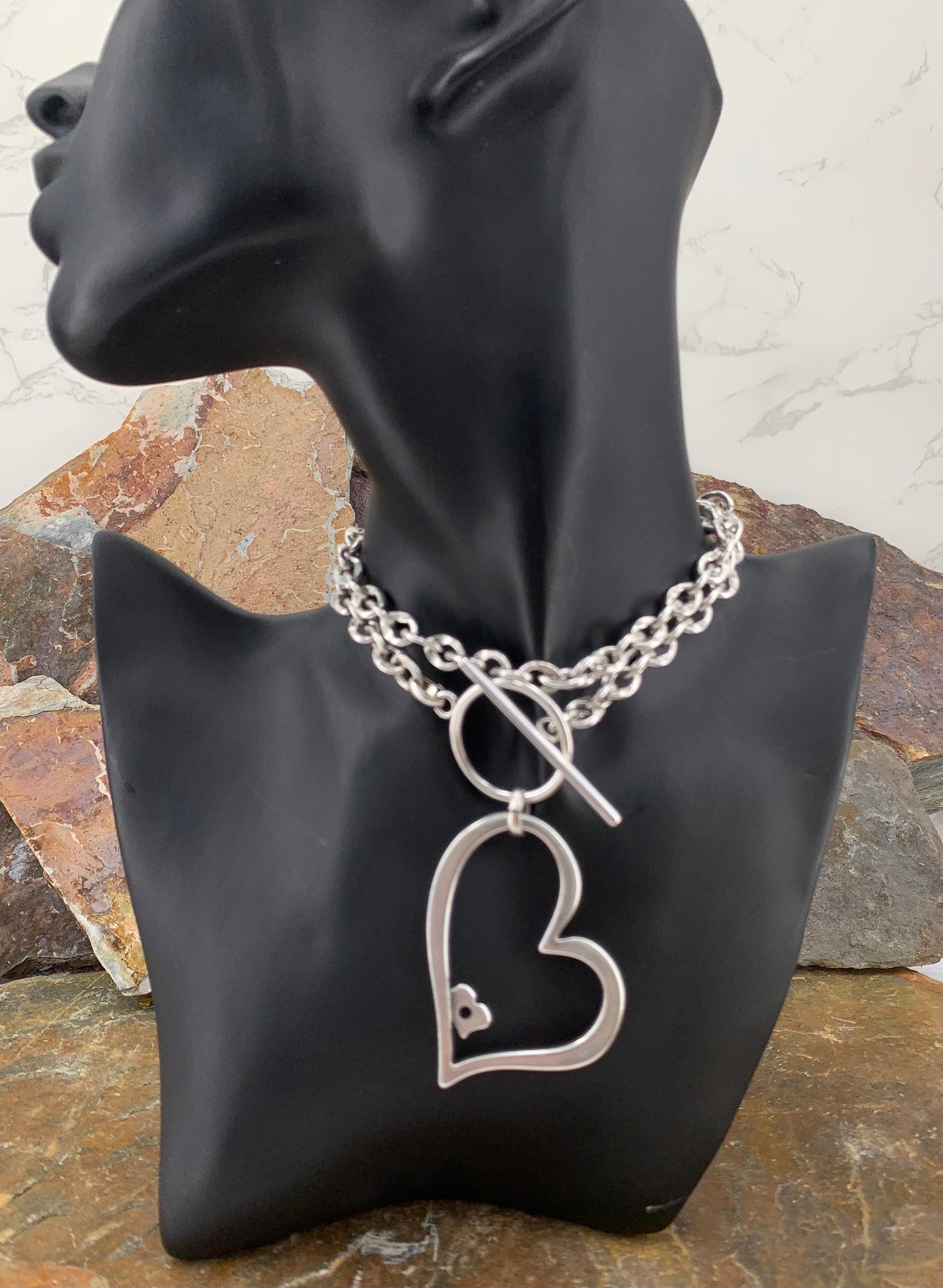 Heart pendant chunky silver chain choker, big silver heart choker, bold chain choker, wrap silver choker, toggle clasp chain choker,