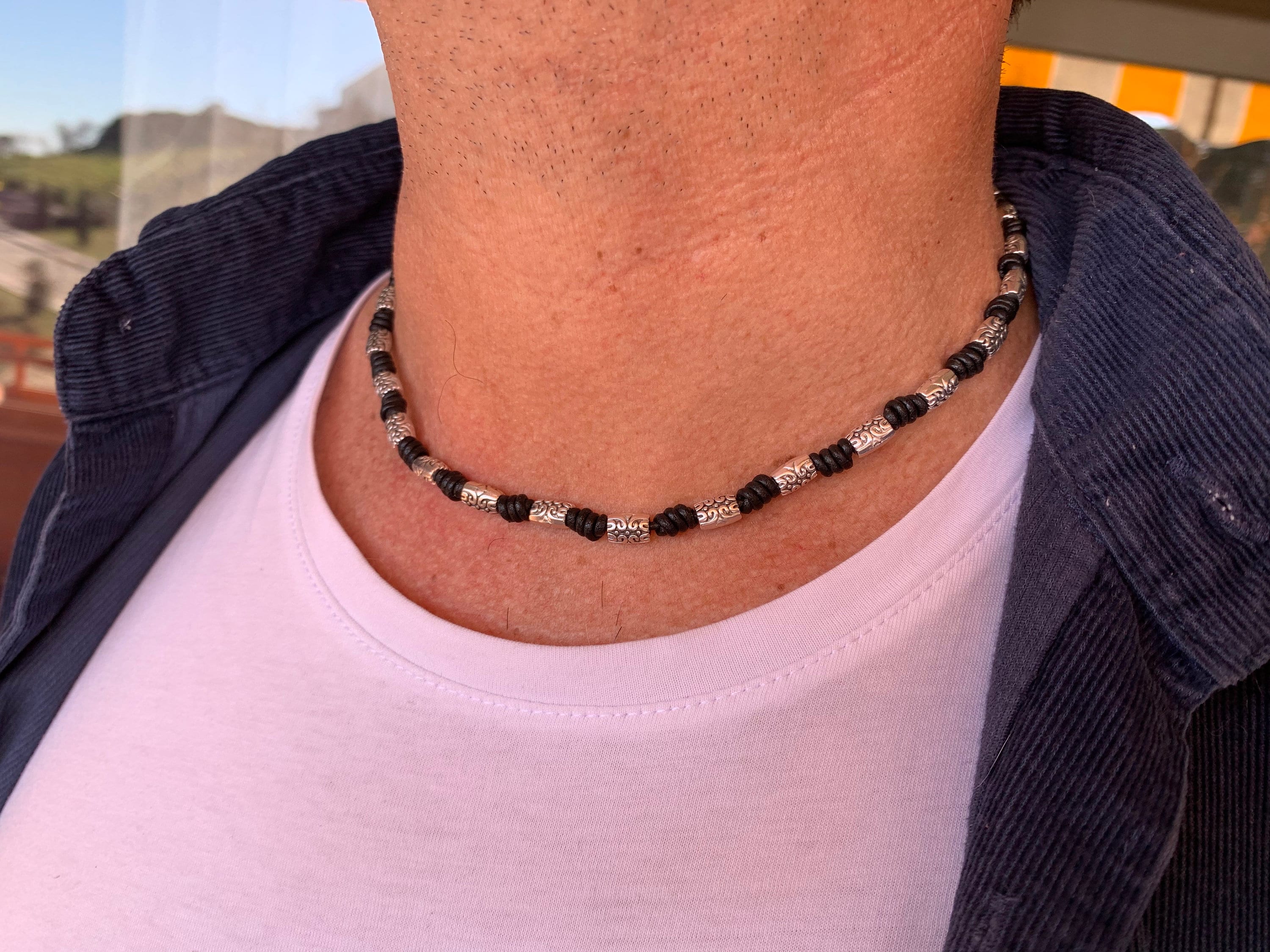 Collar de cuero para hombre, collar de cuero con cuentas, collar anudado para hombre, regalo para hombre. Joyería para hombre, collar bohemio, joyería de cuero.