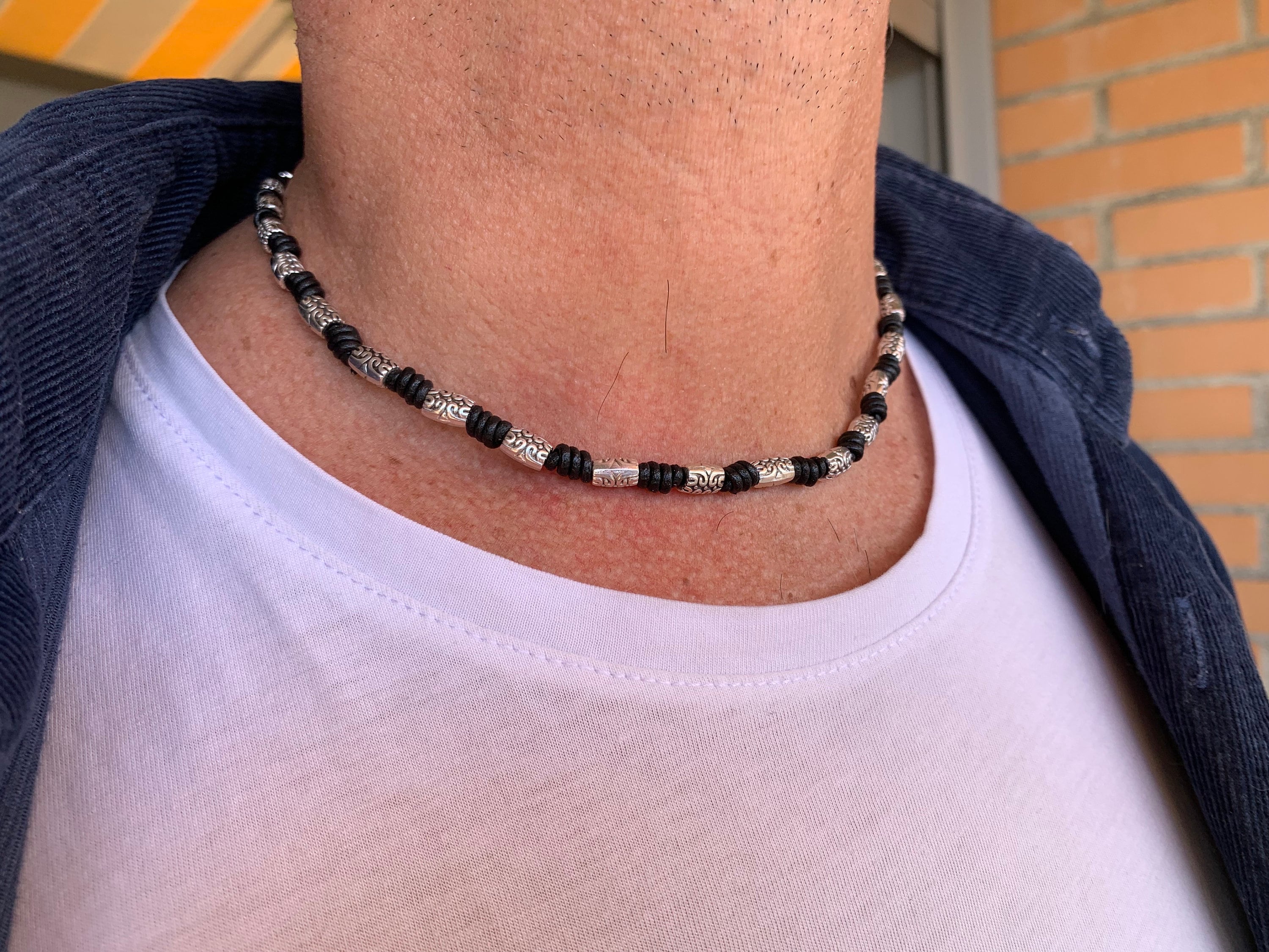 Collar de cuero para hombre, collar de cuero con cuentas, collar anudado para hombre, regalo para hombre. Joyería para hombre, collar bohemio, joyería de cuero.