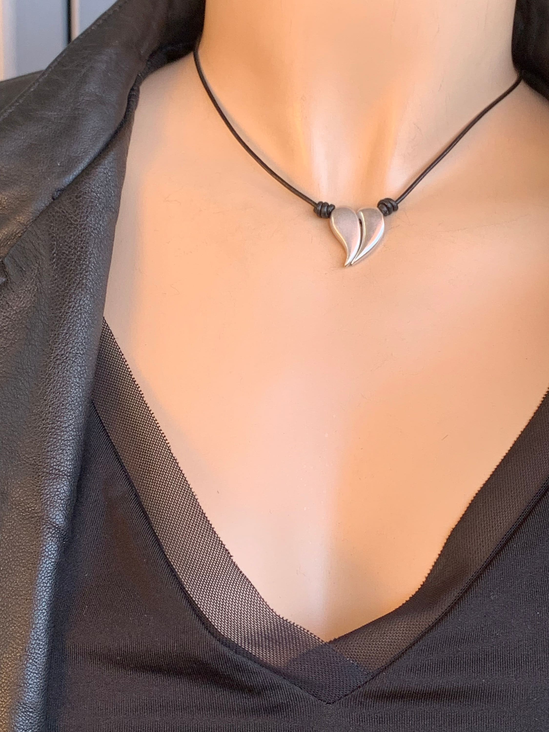 Heart pendant leather necklace, silver heart pendant choker, toggle necklace, minimalist leather necklace, bohemian necklace, tribal choker